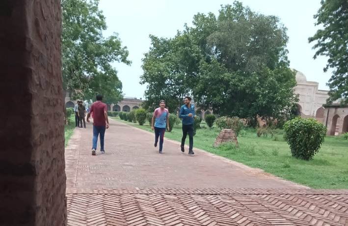 Outdoor experience with APAAR’s client
